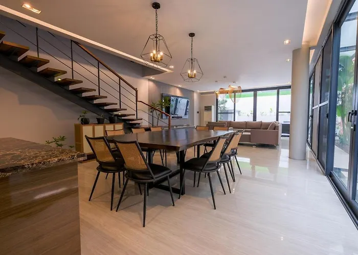 Casa Bonifacio By Jc بيت للعطل