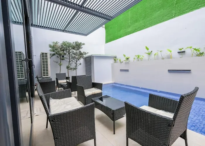 Casa Bonifacio By Jc بيت للعطل
