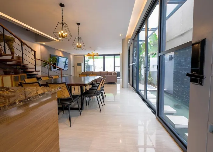 Casa Bonifacio By Jc بيت للعطل مانيلا